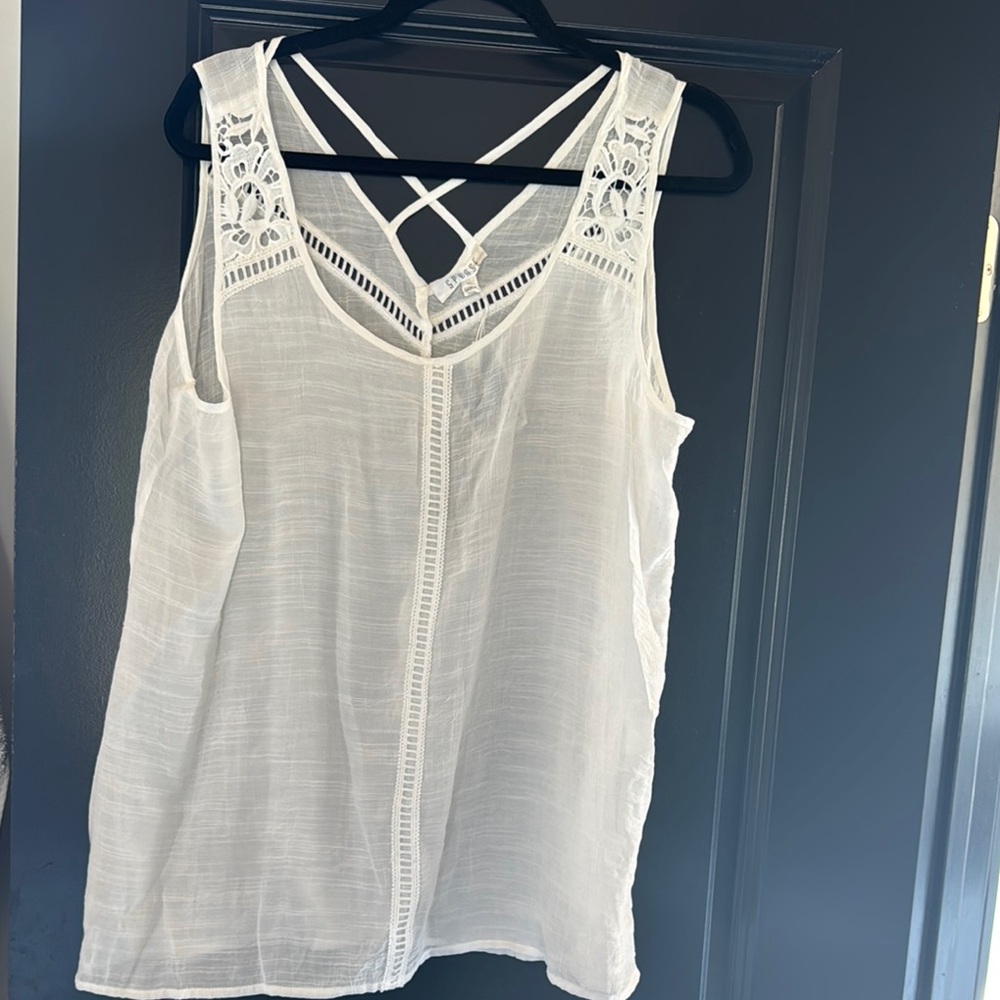 Elegant White Sleeveless Top
